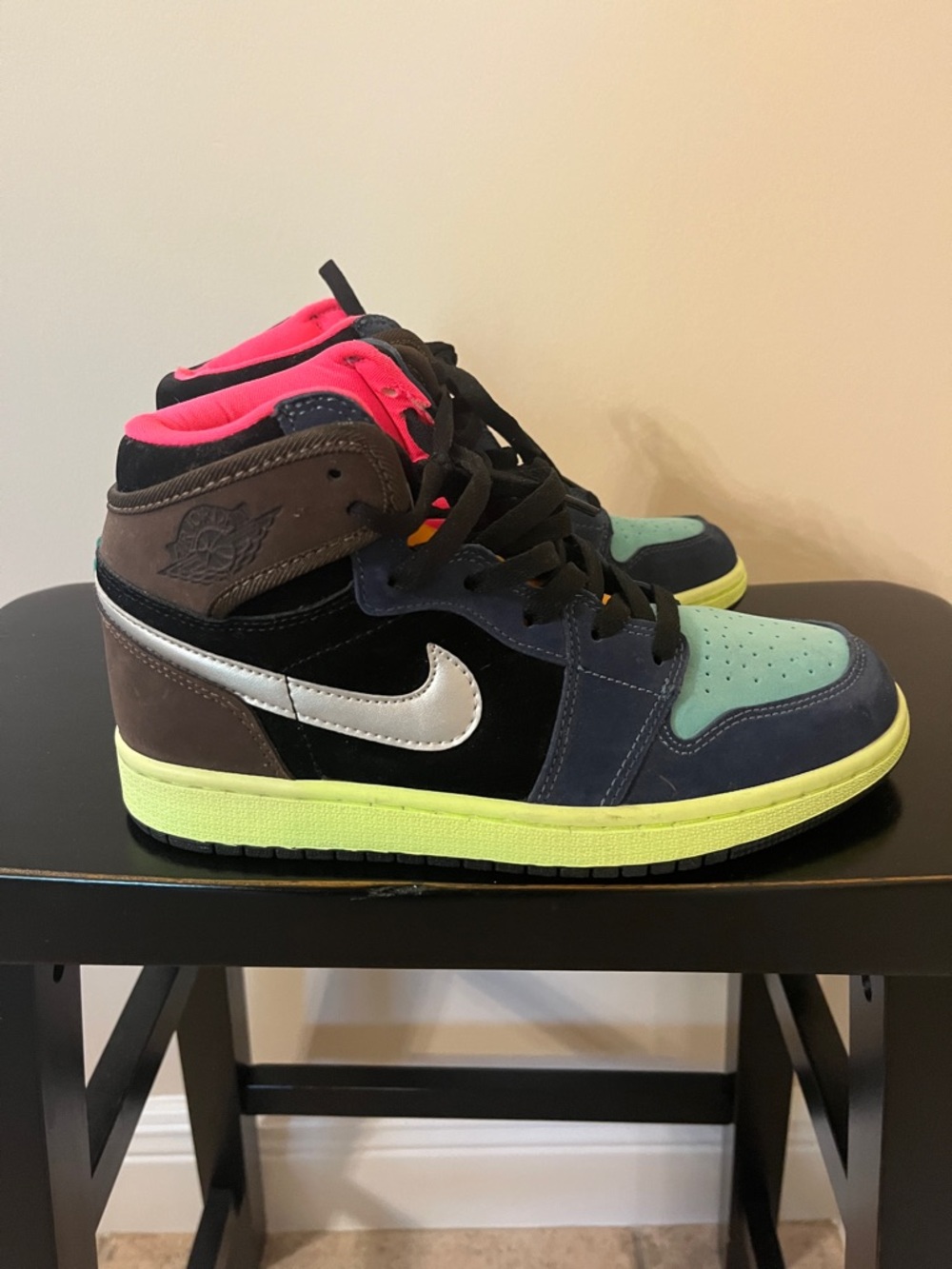 Multicolor Retro High OG with Teal, Navy & Neon Accents - Picture 4 of 8